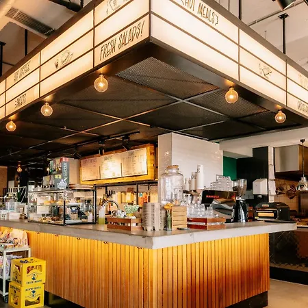 Hotel The Social Hub West 4 Star 4*