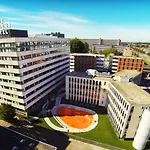 The Social Hub West 4 Star Szálloda