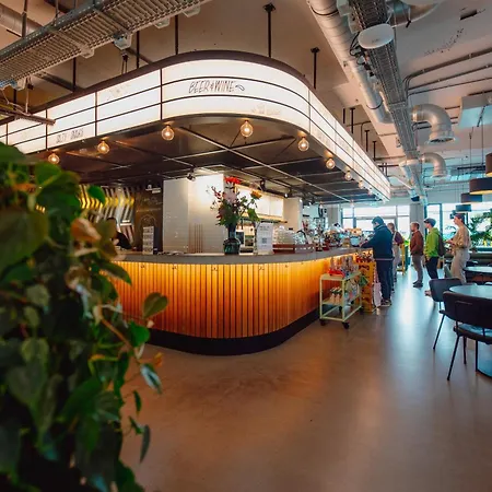 Отель The Social Hub West 4 Star Амстердам