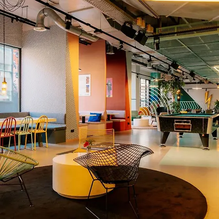 The Social Hub West 4 Star 4*