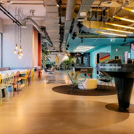 The Social Hub West 4 Star מלון אמסטרדם