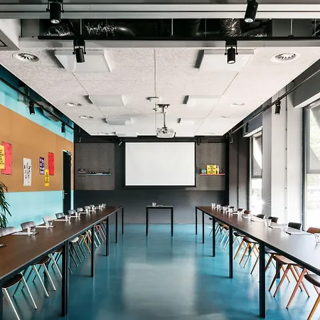 ホテル The Social Hub West 4 Star 4*