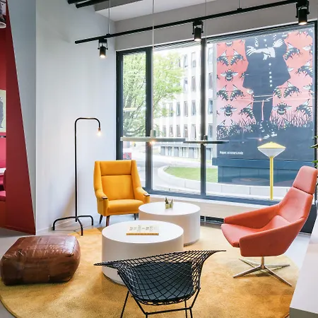 The Social Hub West 4 Star 4*