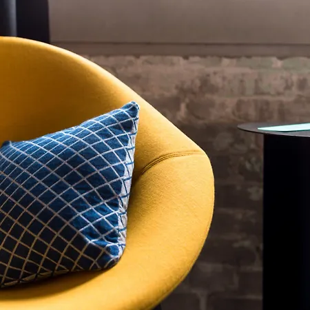 The Social Hub West 4 Star Отель 4*