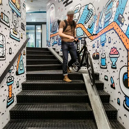 Hotel The Social Hub West 4 Star