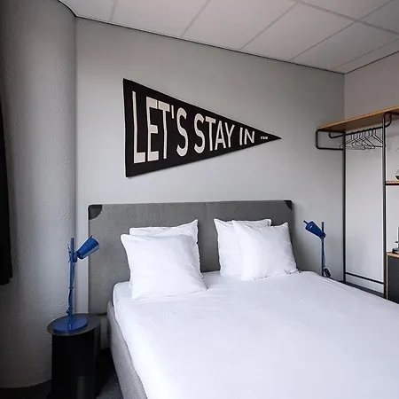 The Social Hub West 4 Star Hotel