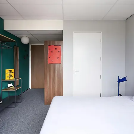 The Social Hub West 4 Star Hotel