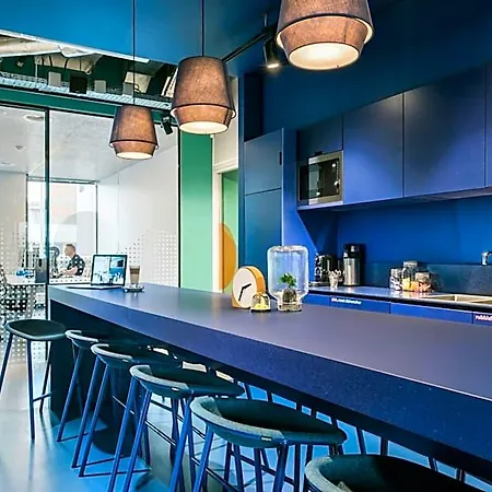 Hotel The Social Hub West 4 Star 4*