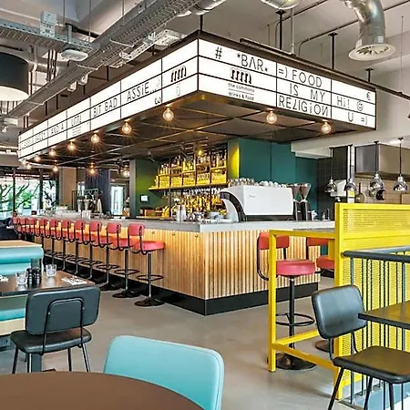 Hotel The Social Hub West 4 Star 4*