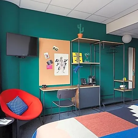 The Social Hub West 4 Star 4* Amsterdam