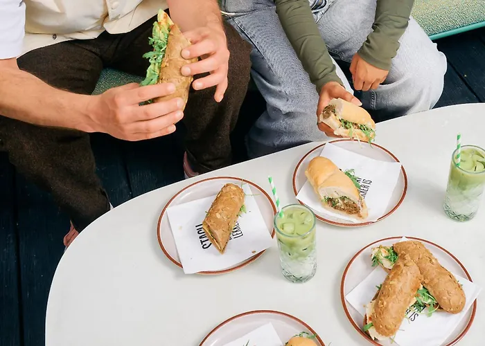 The Social Hub West 4 Star 4*