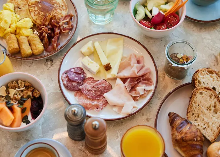 The Social Hub West 4 Star Hotel