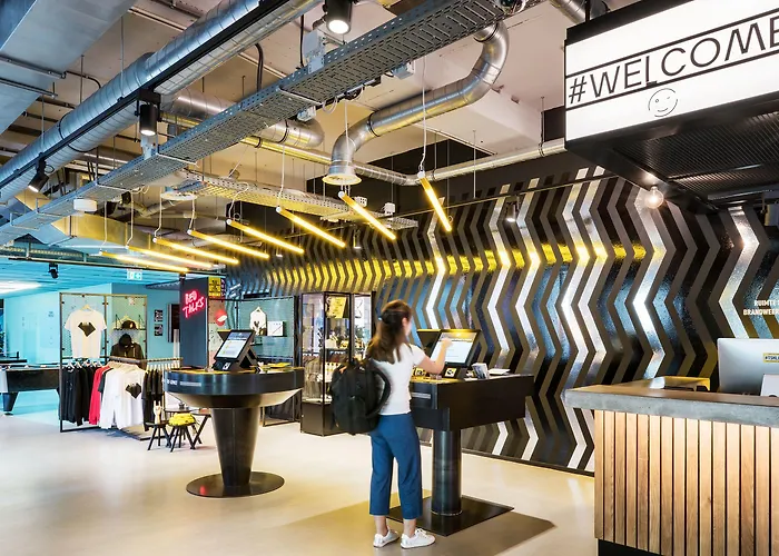 The Social Hub West 4 Star Hotel 4*