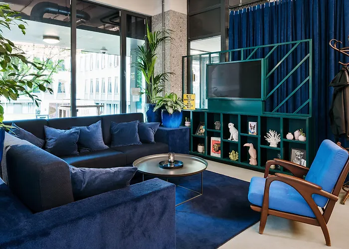 The Social Hub West 4 Star Hotel 4*