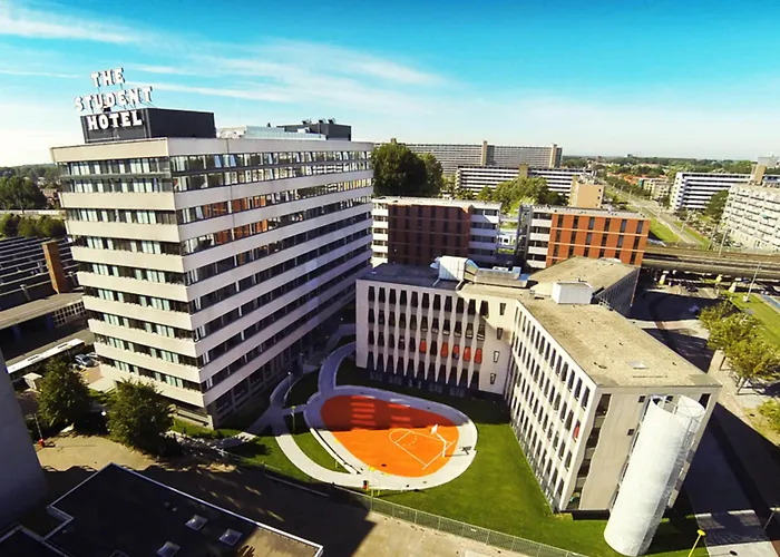 The Social Hub West 4 Star Hotel