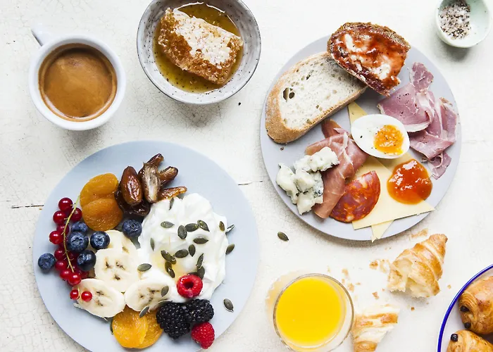 The Social Hub West 4 Star Hotel 4*