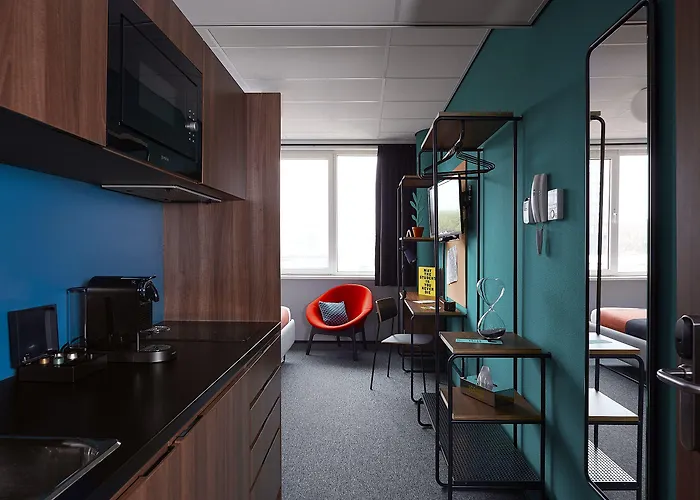 Hotel The Social Hub West 4 Star