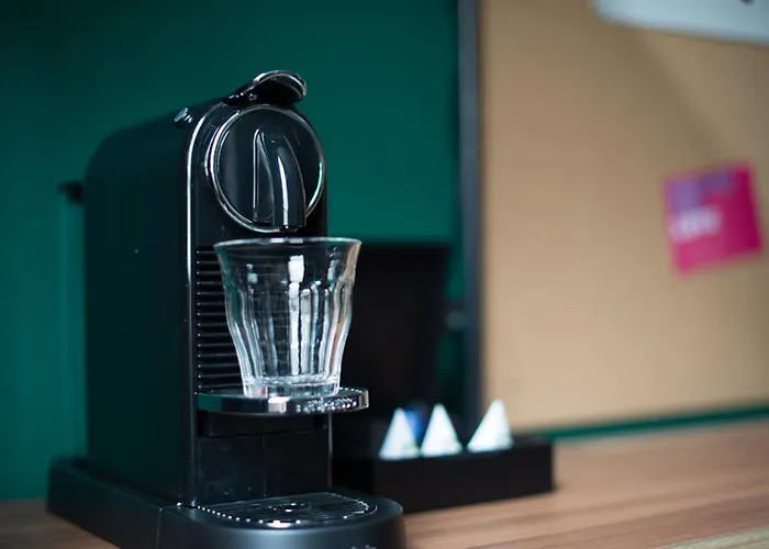 The Social Hub West 4 Star Hotel 4*