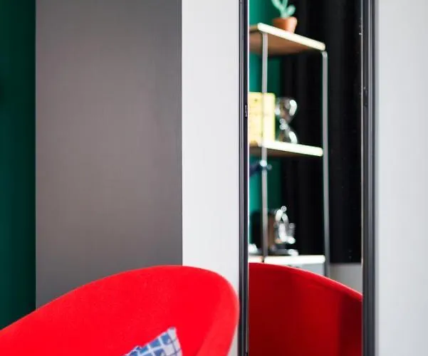 Hotel The Social Hub West 4 Star