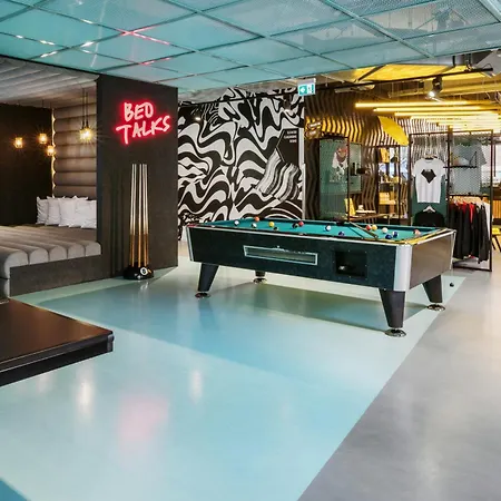 The Social Hub West 4 Star 4*