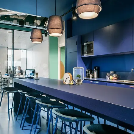 Hotel The Social Hub West 4 Star 4*