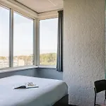 The Social Hub West 4 Star