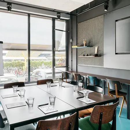 The Social Hub West 4 Star Hotel Amsterdam